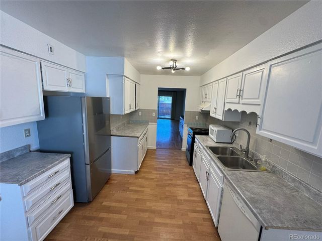 7477 W Cedar Circle, Lakewood, CO 80226