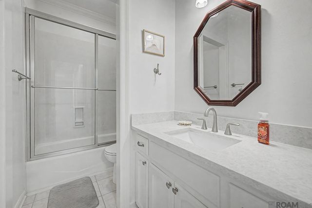 5922 Glen Cove Dr, Baton Rouge, LA 70809