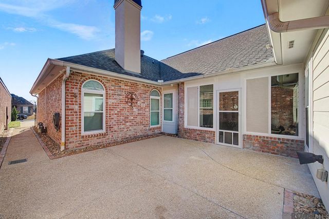 5922 Glen Cove Dr, Baton Rouge, LA 70809