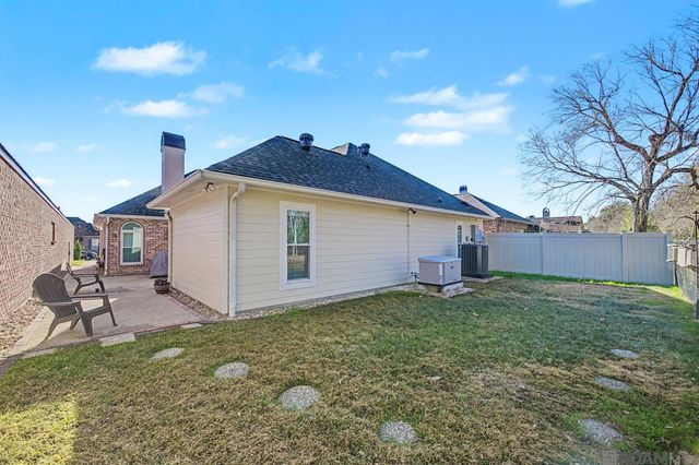 5922 Glen Cove Dr, Baton Rouge, LA 70809