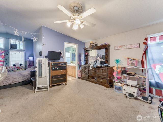 121 Rosenbach Lane, Carson, WA 98610