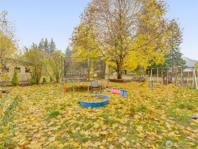 121 Rosenbach Lane, Carson, WA 98610