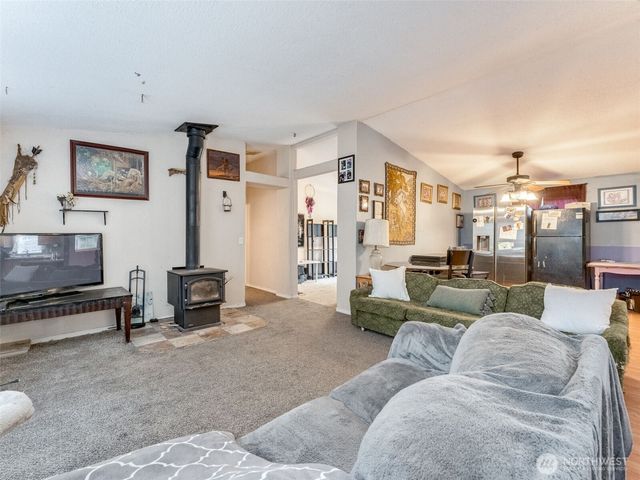 121 Rosenbach Lane, Carson, WA 98610