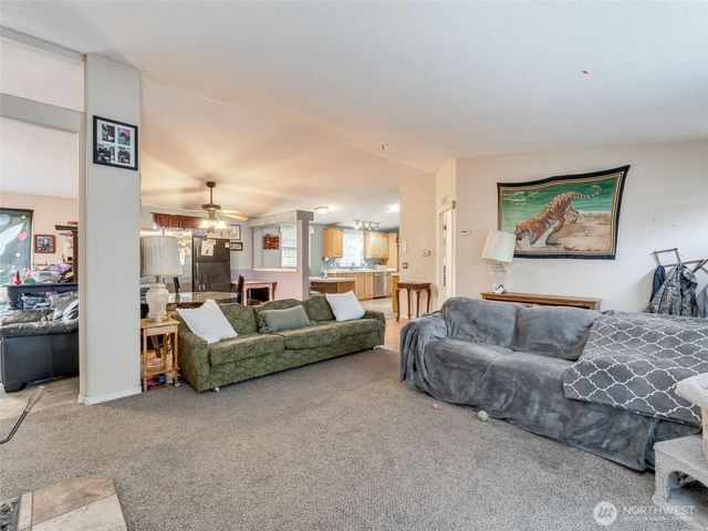 121 Rosenbach Lane, Carson, WA 98610