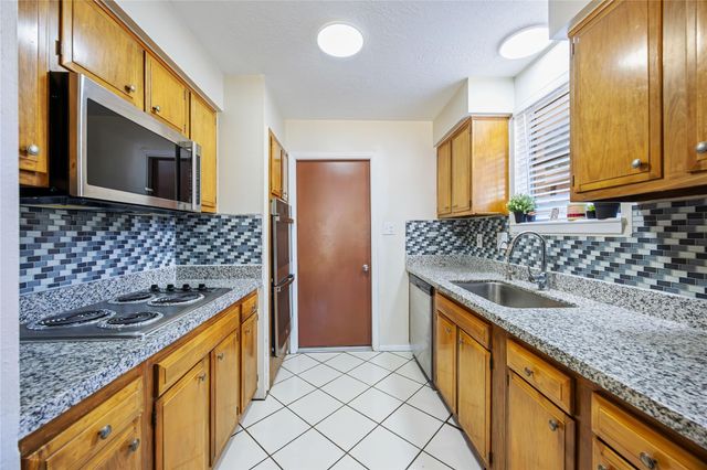 17003 Tibet Road, Friendswood, TX 77546