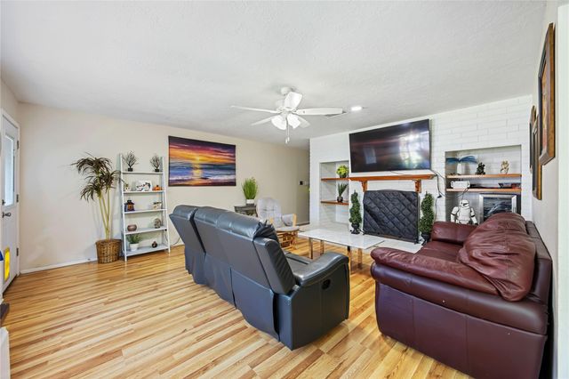 17003 Tibet Road, Friendswood, TX 77546