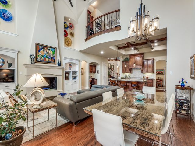 9118 Cochran Bluff Lane, Dallas, TX 75220