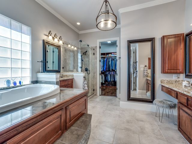 9118 Cochran Bluff Lane, Dallas, TX 75220