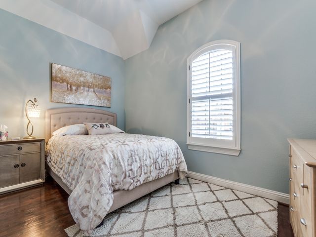 9118 Cochran Bluff Lane, Dallas, TX 75220