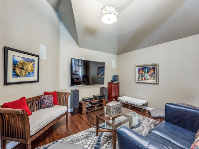 9118 Cochran Bluff Lane, Dallas, TX 75220