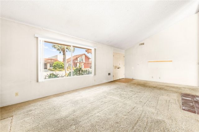 9002 Scott, Bellflower, CA 90706