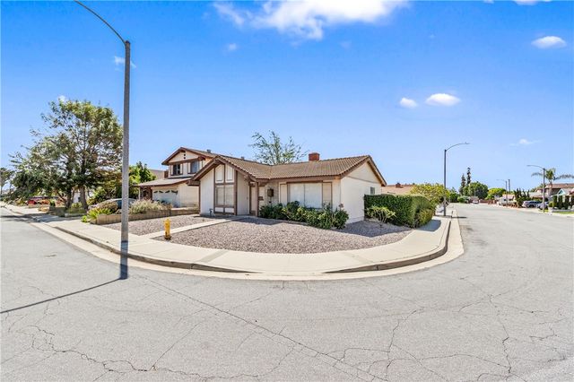 9002 Scott, Bellflower, CA 90706