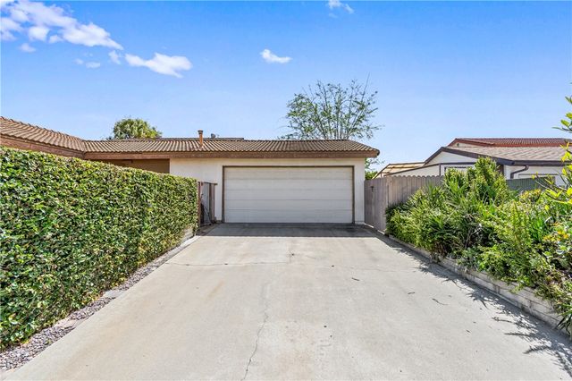 9002 Scott, Bellflower, CA 90706
