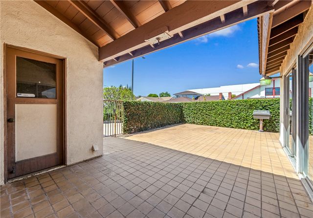 9002 Scott, Bellflower, CA 90706