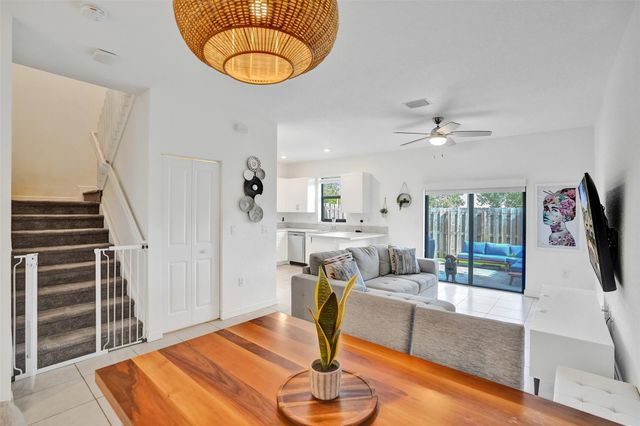 20741 NE 5th Ct, Miami, FL 33179