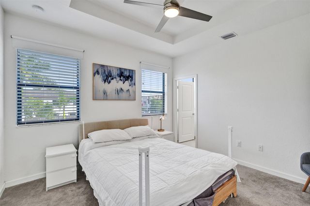 20741 NE 5th Ct, Miami, FL 33179