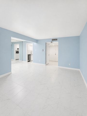 1823 E Grauwyler Road 198, Irving, TX 75061