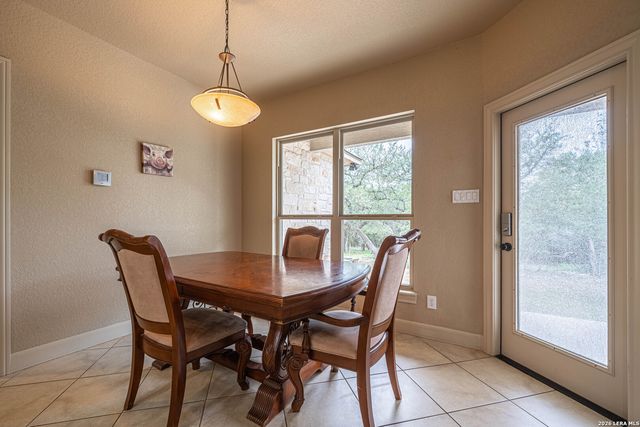 374 W County Road 2481, Hondo, TX 78861