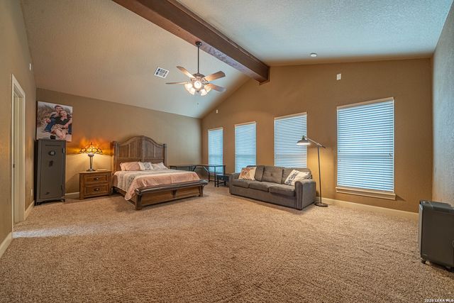 374 W County Road 2481, Hondo, TX 78861