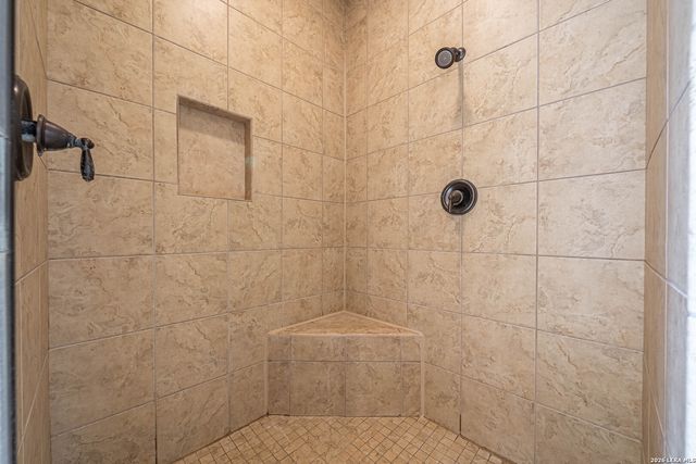 374 W County Road 2481, Hondo, TX 78861