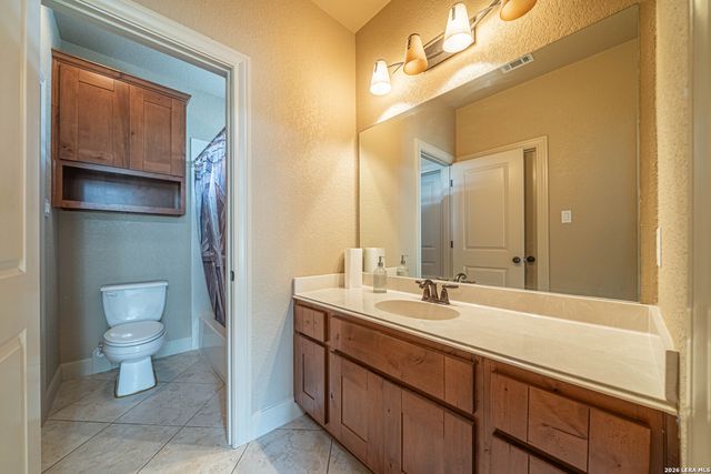 374 W County Road 2481, Hondo, TX 78861