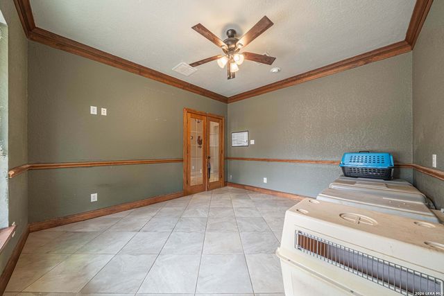 374 W County Road 2481, Hondo, TX 78861
