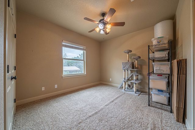 374 W County Road 2481, Hondo, TX 78861