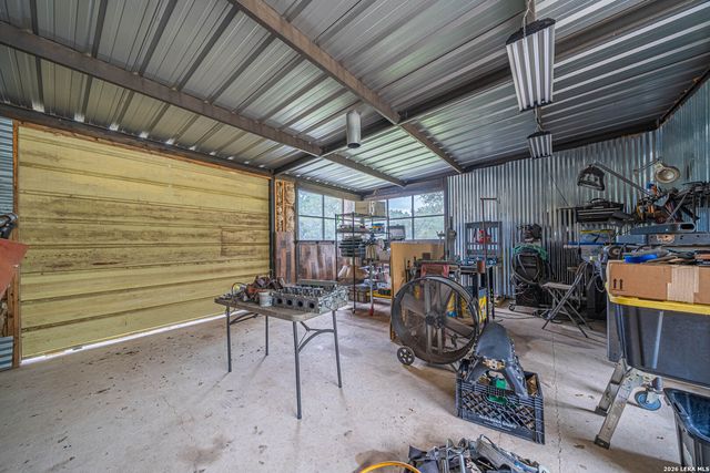 374 W County Road 2481, Hondo, TX 78861