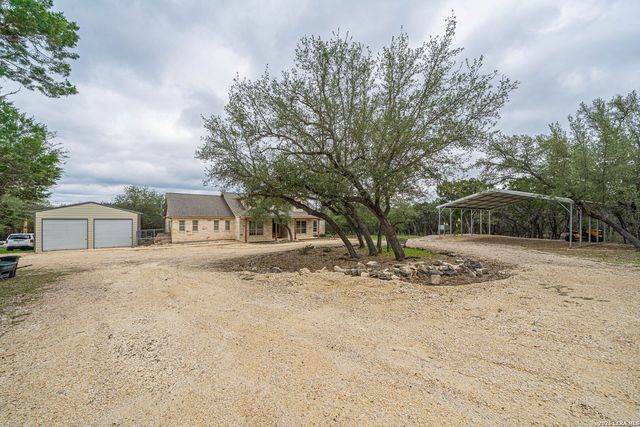 374 W County Road 2481, Hondo, TX 78861