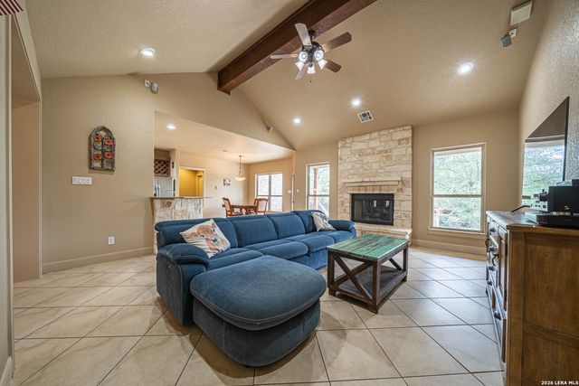 374 W County Road 2481, Hondo, TX 78861