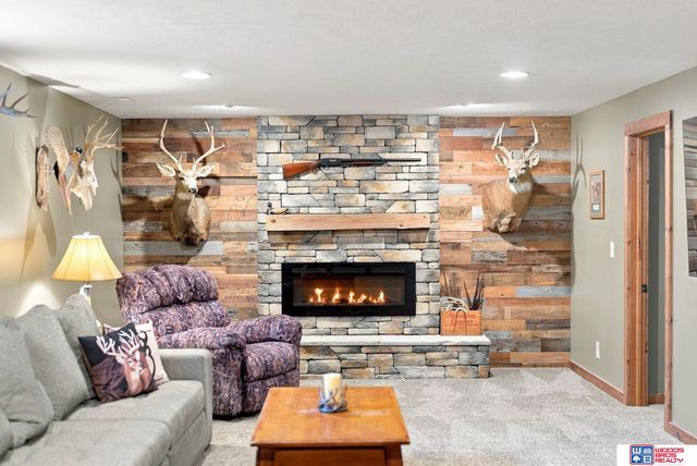 7420 Nolan Road, Lincoln, NE 68512