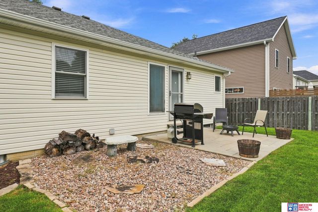 7420 Nolan Road, Lincoln, NE 68512