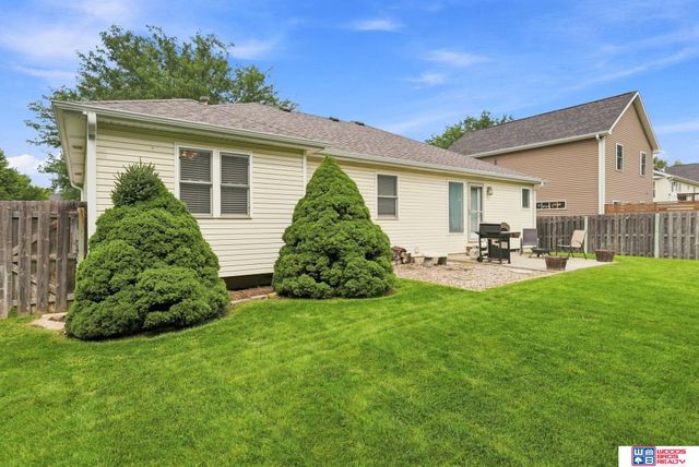7420 Nolan Road, Lincoln, NE 68512
