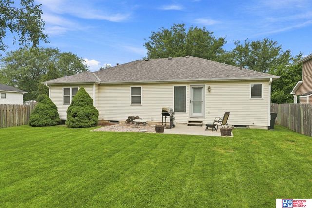7420 Nolan Road, Lincoln, NE 68512