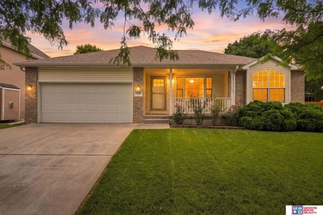 7420 Nolan Road, Lincoln, NE 68512
