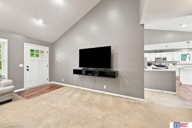 7420 Nolan Road, Lincoln, NE 68512