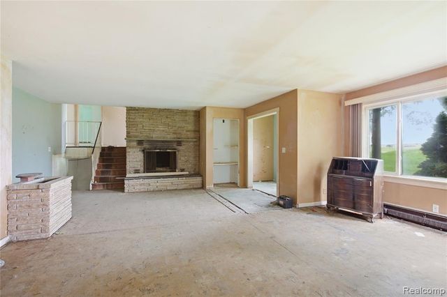 48441 N Territorial Road, Plymouth, MI 48170