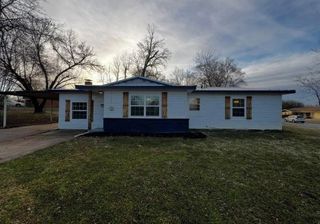 2430 Cypress Drive, Paris, TX 75460