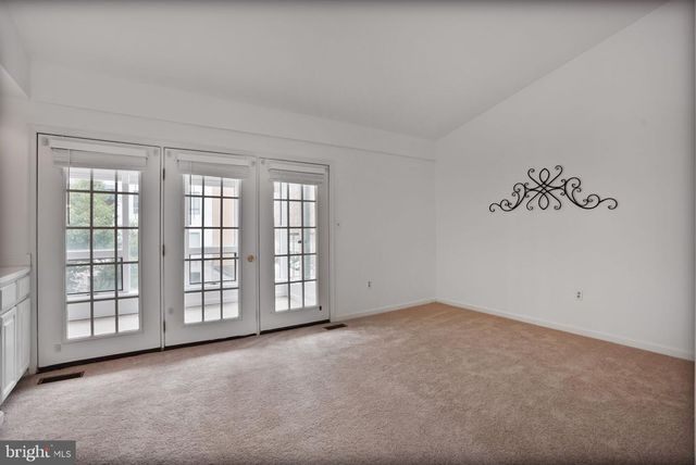 4223 N CARLIN SPRINGS RD, Arlington, VA 22203