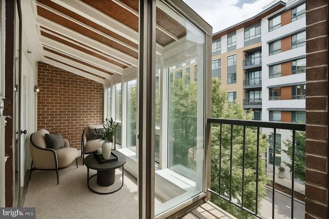 4223 N CARLIN SPRINGS RD, Arlington, VA 22203