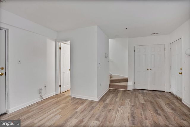 4223 N CARLIN SPRINGS RD, Arlington, VA 22203