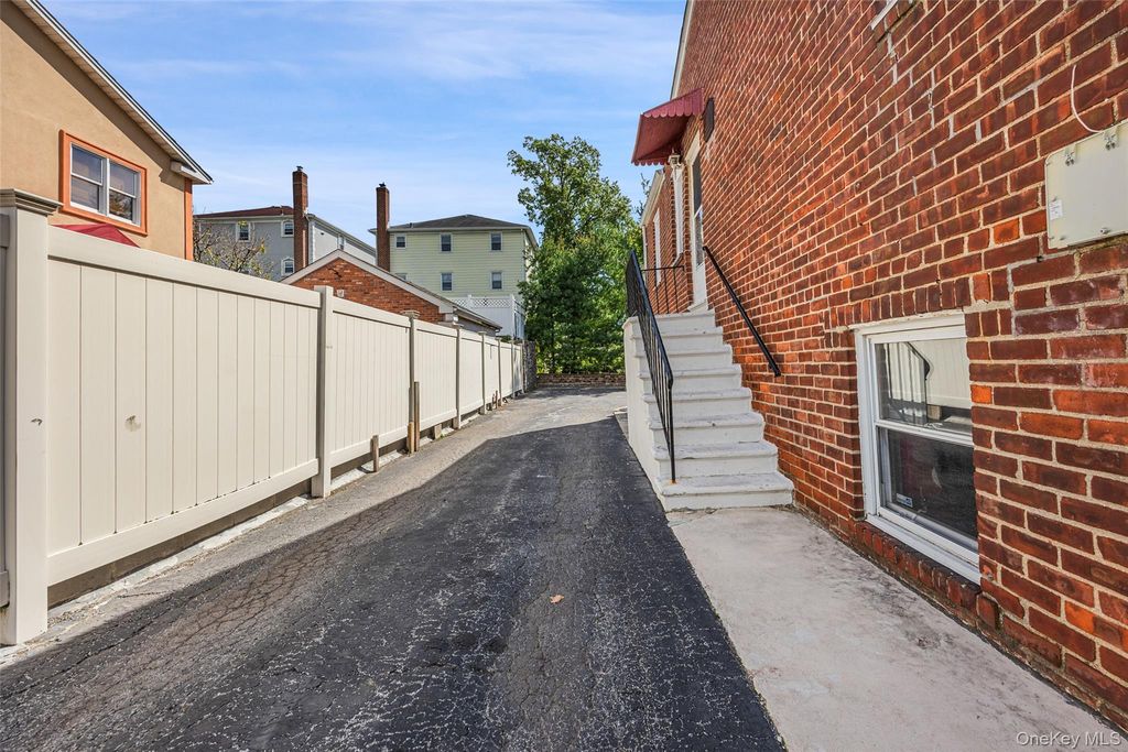 280 Kimball Avenue, Yonkers, NY 10704 — photo 4