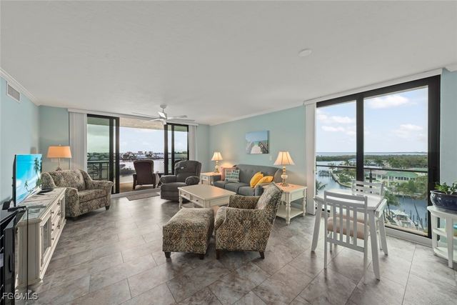 18120 San Carlos BLVD 805, Fort Myers Beach, FL 33931