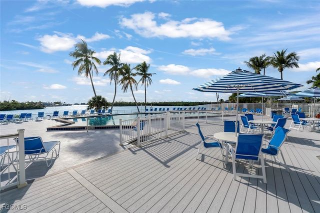 18120 San Carlos BLVD 805, Fort Myers Beach, FL 33931