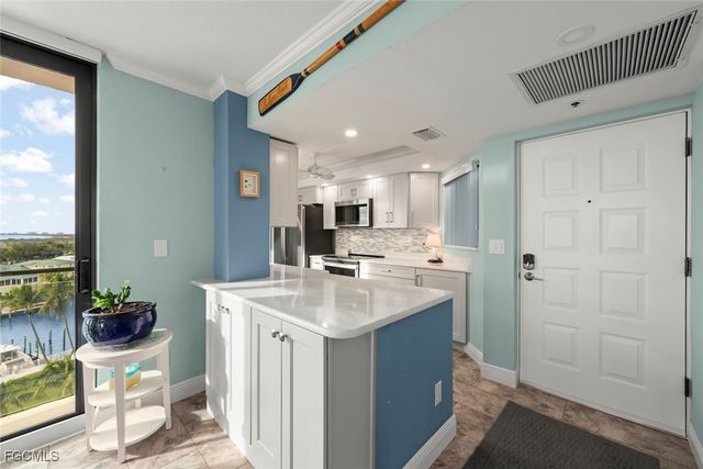 18120 San Carlos BLVD 805, Fort Myers Beach, FL 33931