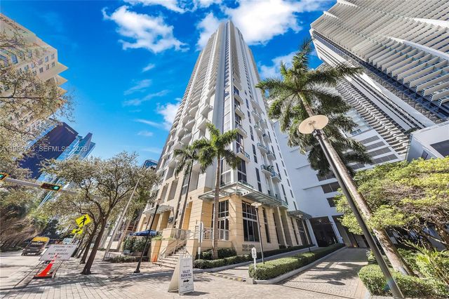 1050 Brickell Ave 422, Miami, FL 33131