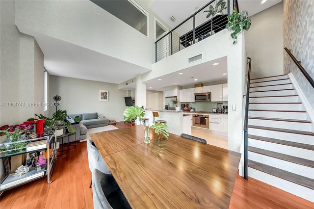 1050 Brickell Ave 422, Miami, FL 33131