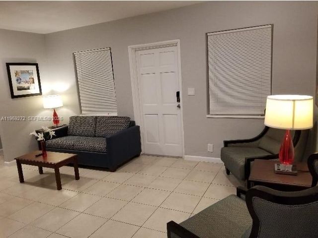 2023 Funston St XX, Hollywood, FL 33020