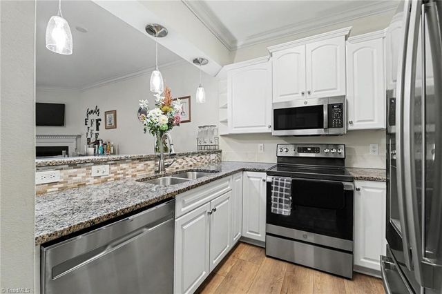 673 Sonoma Lane, High Point, NC 27265
