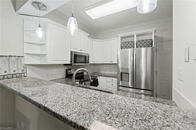 673 Sonoma Lane, High Point, NC 27265